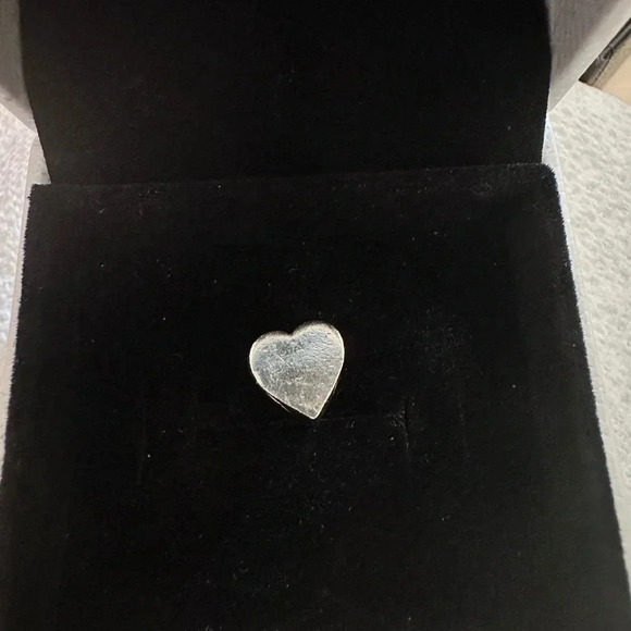 Sterling silver heart for charm bracelet - Picture 3 of 4